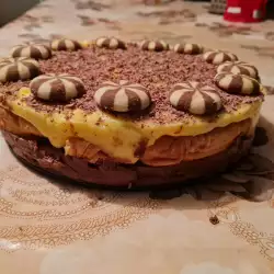 Пудингова торта с кроасани и банан