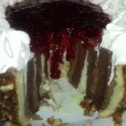 Торта Магнетен с малинова глазура
