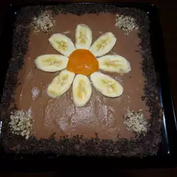 Десерт с банани и орехи