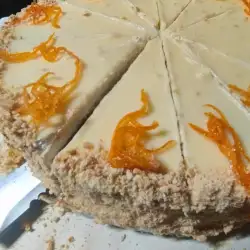 Пандишпанова торта с млечен крем и бял шоколад