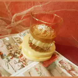 Десерт в чаша с какао