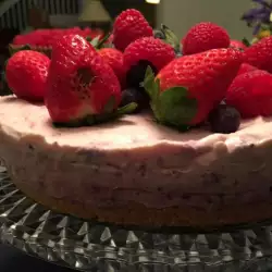 Десерт с ягоди и горски плодове