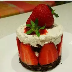 Плодов десерт и ягоди