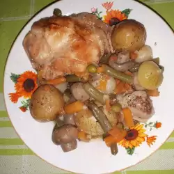 Картофи с месо и печурки