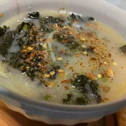 Зелена супа с кейл и спанак