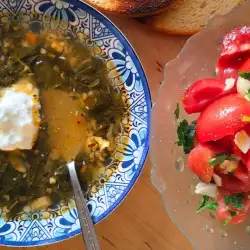 Зелена супа с булгур
