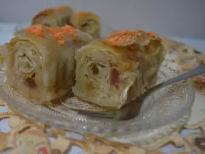 Баклава с ябълки и локум