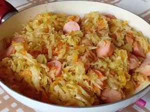 Полски бигос с кренвирши