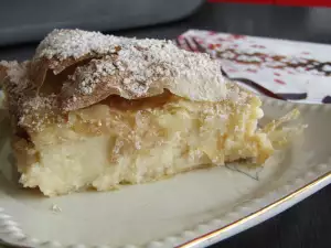 Гръцка баница с крем Бугаца (Bougatsa)