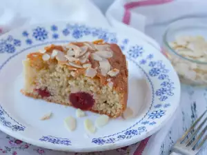 Руски кекс с вишни и бадеми