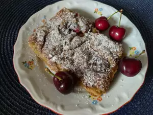 Сладкиш с череши и овесена каша