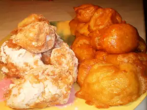 Испански самообръщащи се понички (Buñuelos de viento)