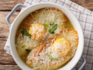 Италианска супа Павезе - лесна и вкусна класика