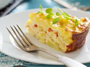 Картофен огретен с чушки и пармезан