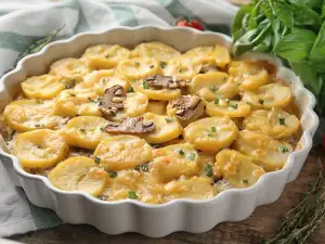 Картофена запеканка с гъби и сирена