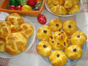 Кифлички и мини козуначета