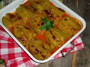 Класически пълнени чушки с ориз