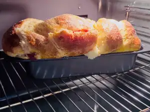 Козунак с локум и портокалова кора - пухкав и на конци