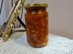 Мармалад от мандарини и ябълки с лешници