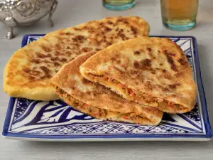 Марокански пълнени хлебчета Батбут