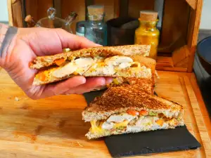 Пилешки сандвич за закуска