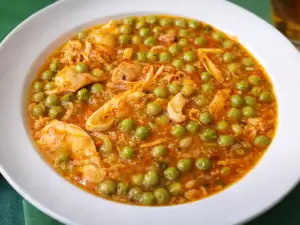 Лесна пилешка яхния с грах