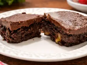 Постен фъдж с орехи и шоколад - без захар и без брашно