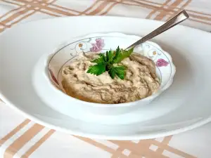 Пюре с патладжан и сметана