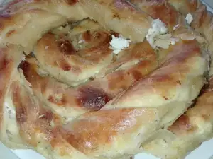 Родопска вита баница с мая (Бюрек)