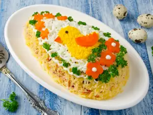 Салата Великденско яйце с пиле - красива и лесна