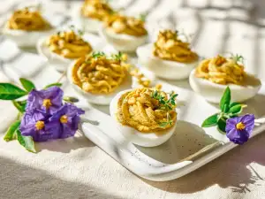 Пълнени яйца Мимоза - класика за Великден