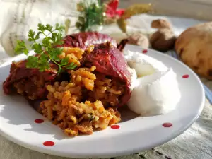 Пълнени чушки с ориз и кълцано месо