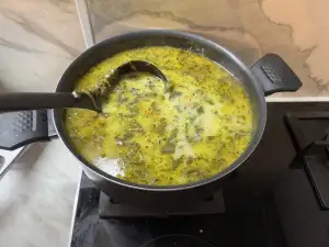 Супа от лапад и ориз със застройка