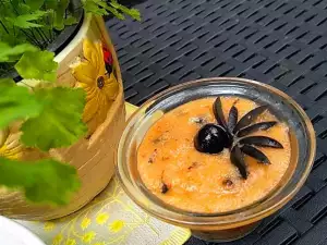 Вегански пастет с грис и лютеница