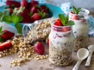 Здравословна закуска в чаша