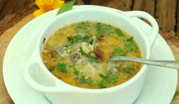 Агнешка супа с гъби и ориз