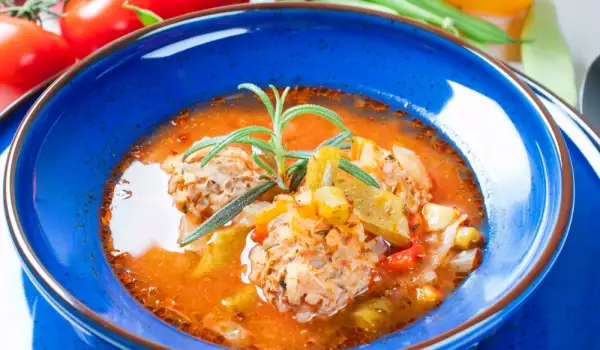 Мексиканска супа топчета Албондигас
