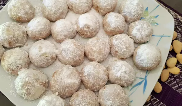Арменски сладки с бадеми