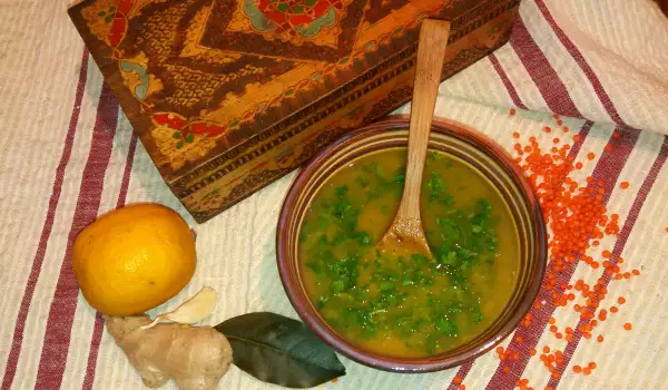 Арабска крем супа от леща