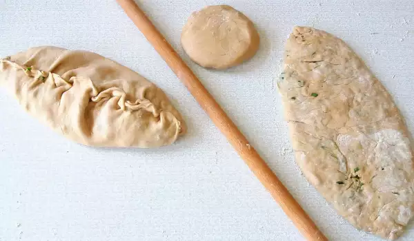 Женгялов хац – арменски хляб с пролетни зеленини