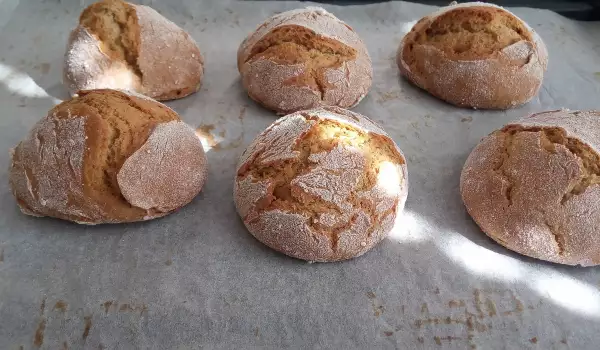 Содени хлебчета с ръжено брашно