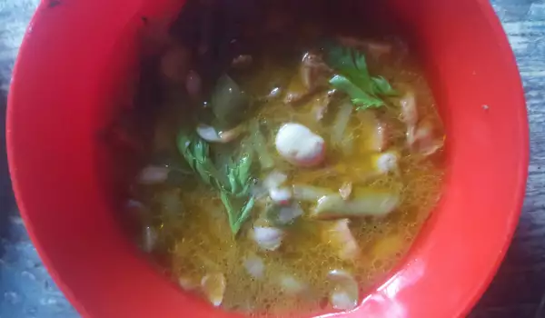 Супа от бакла и гъби
