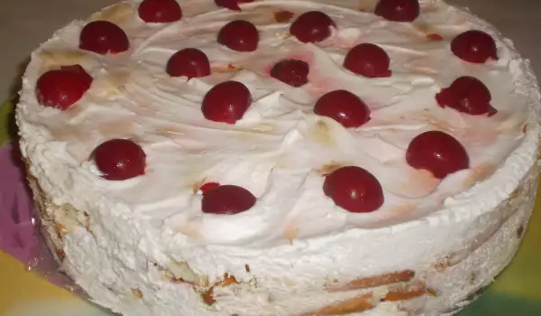 Лека бисквитена торта с вишни
