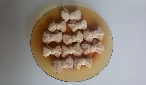 Бисквити Панделки със заквасена сметана