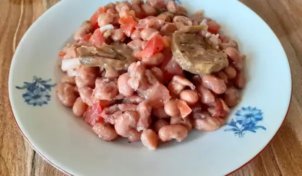 Бобена салата с патладжан и домати