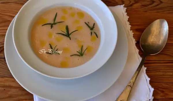 Бобена крем супа с розмарин и зехтин