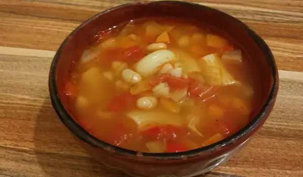 Бобена супа с макарони