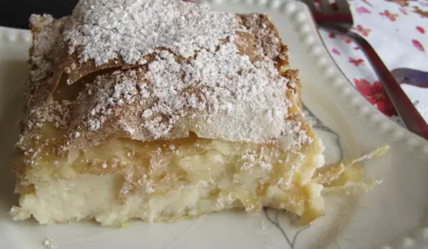 Гръцка баница с крем Бугаца (Bougatsa)