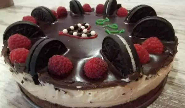 Шоколадова торта с карамелено маскарпоне