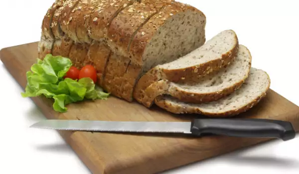 Домашен пълнозърнест хляб